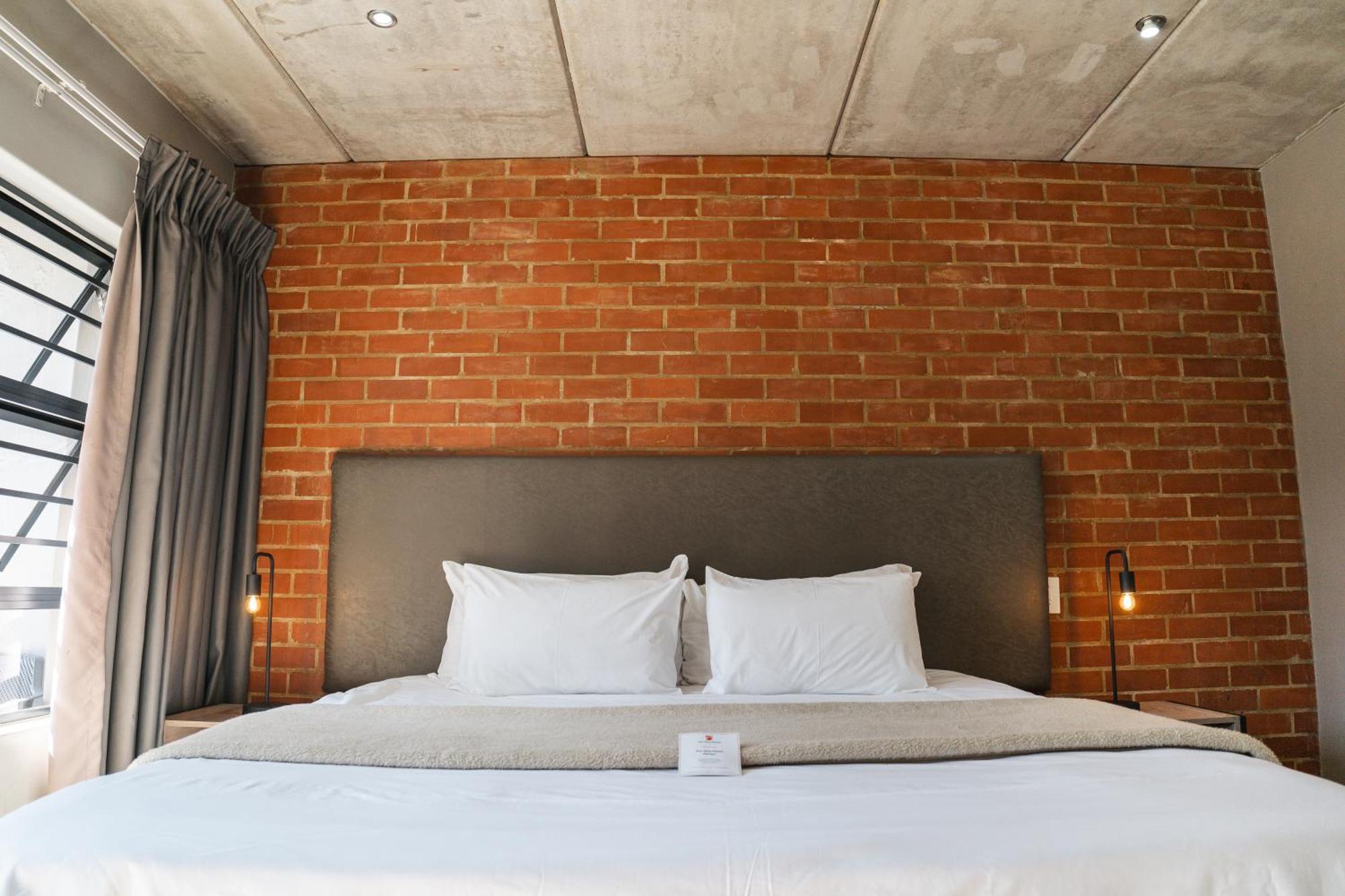 The Wild Peach - Menlyn Hotel Pretoria Exterior photo